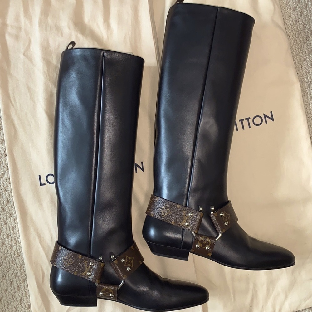 🌸 Authentic Louis Vuitton Rhapsody riding boots in size 40